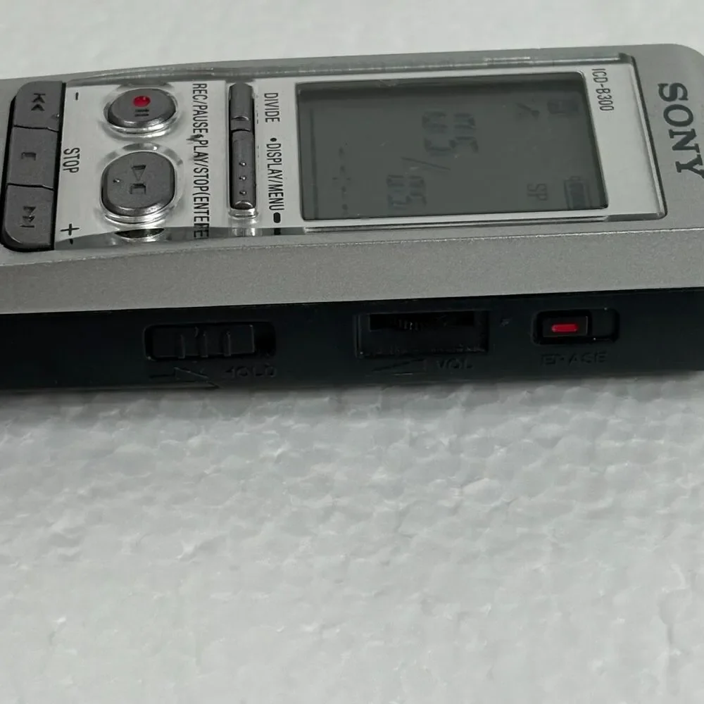 Sony ICD-B300 64 MB Handheld Digital Voice Recorder